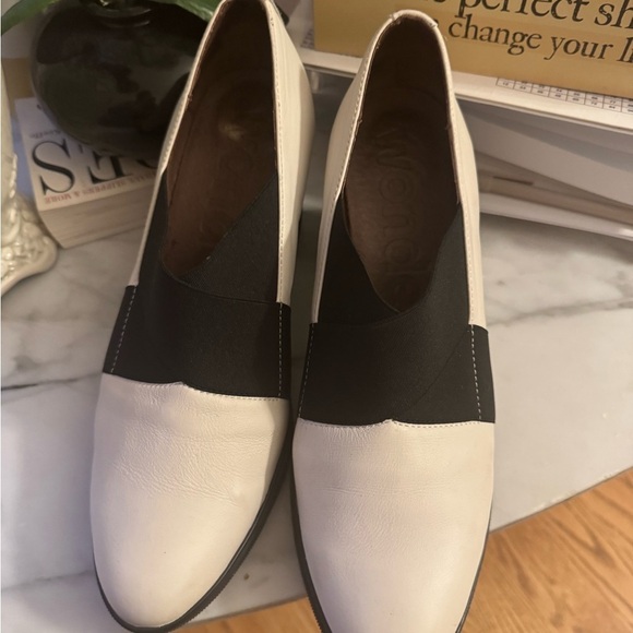 Wonders Black and white Leather Block Heel Shoes - Picture 2 of 12